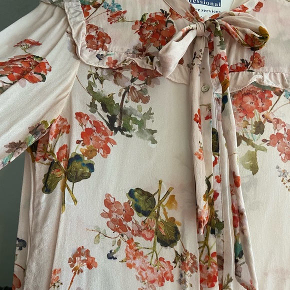 Zara floral blouse - Picture 2 of 3